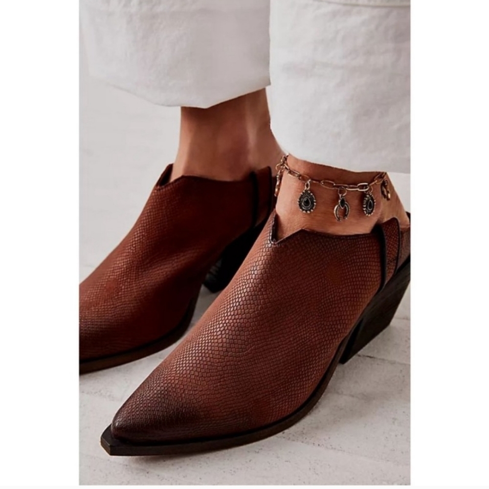 Free people Marfa  brown cowboy  western mule shoe size 6.5 - Picture 14 of 15